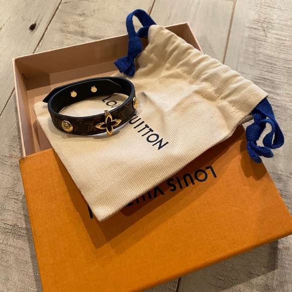 💯% Authentic Louis Vuitton “Blooming Bracelet.” - Picture 2 of 14